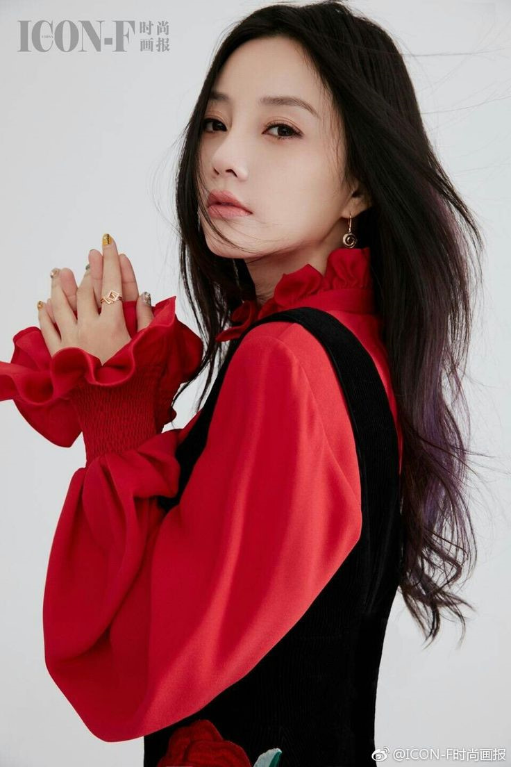 Loạt minh tinh Trung Quốc đau đầu vì tin cưỡng dâm, lừa đảo